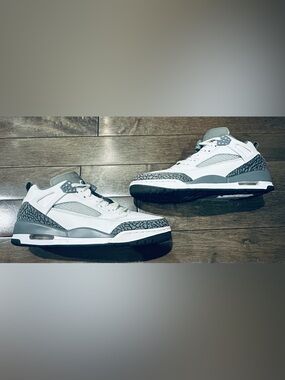 Men’s Sz 10 White/Anthracite/Wolf Grey/Cool Grey Nike Low Jordan Spizike